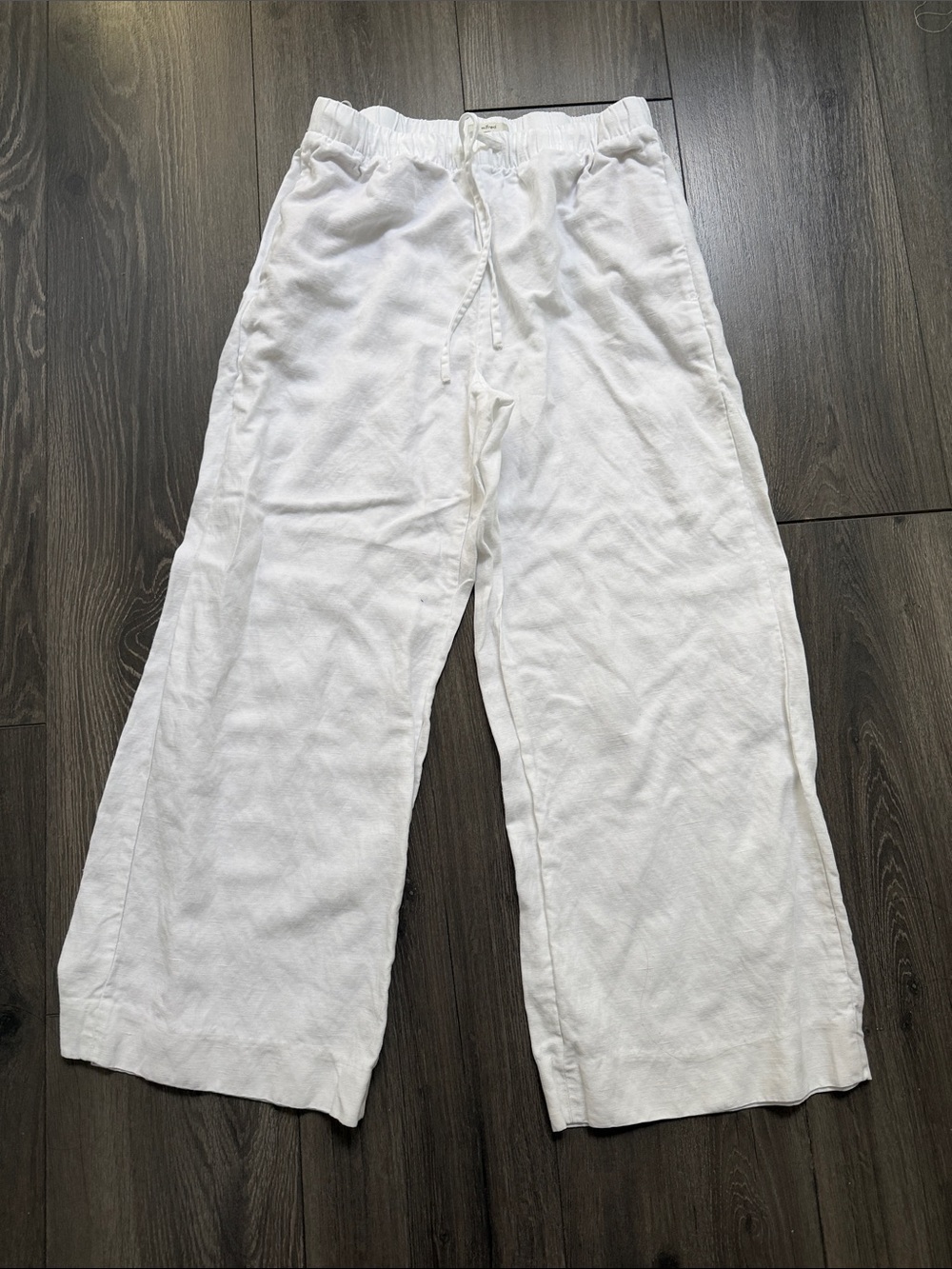 Aritzia Wilfred White Cropped lodge Linen Pants size Small